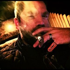 Meet your Posher, Chris